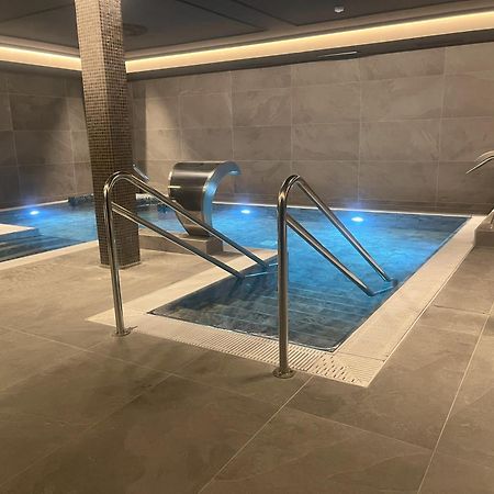 Hotel Luze Boutique Сан-Себастьян Экстерьер фото