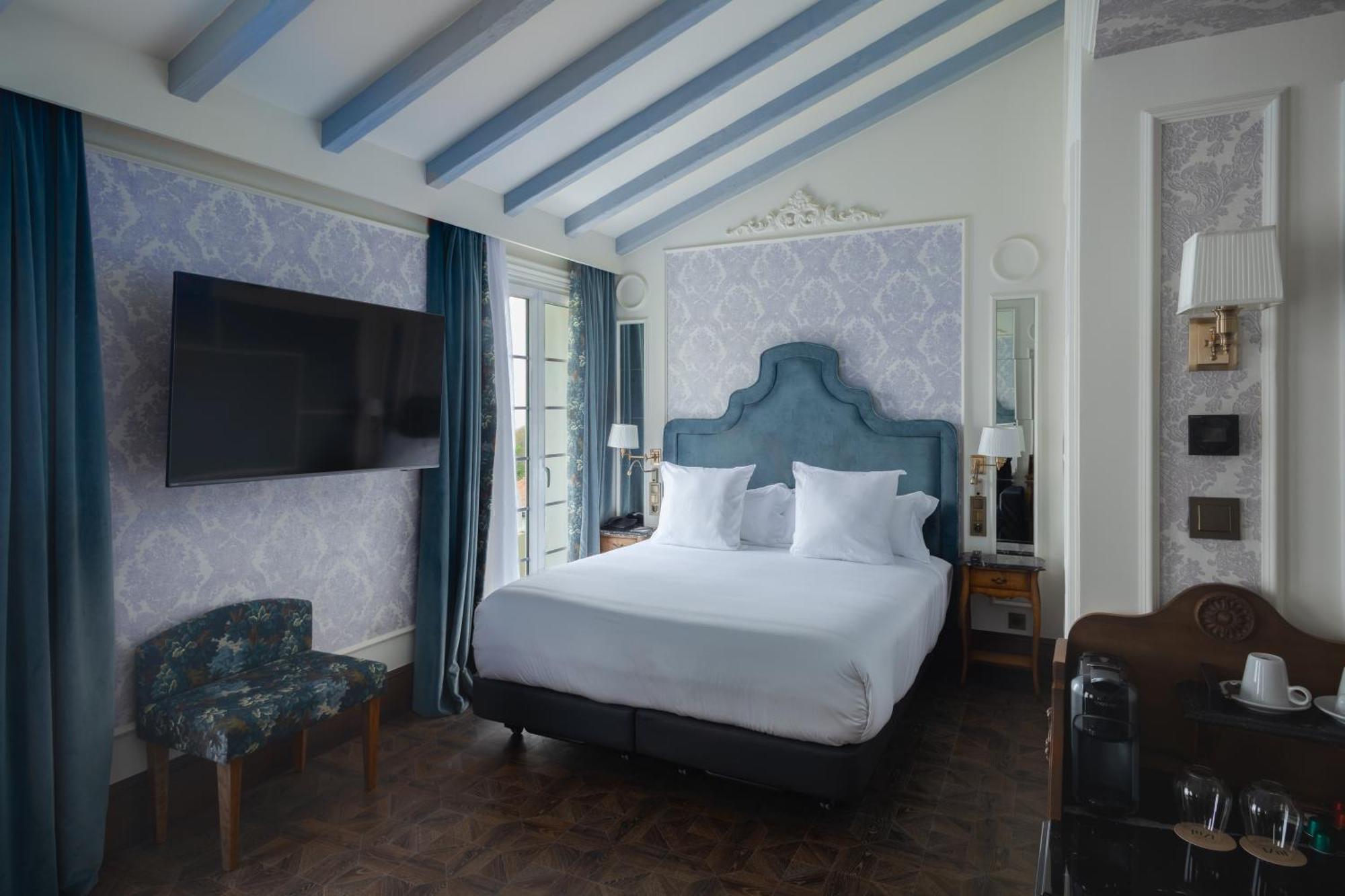 Hotel Luze Boutique Сан-Себастьян Экстерьер фото