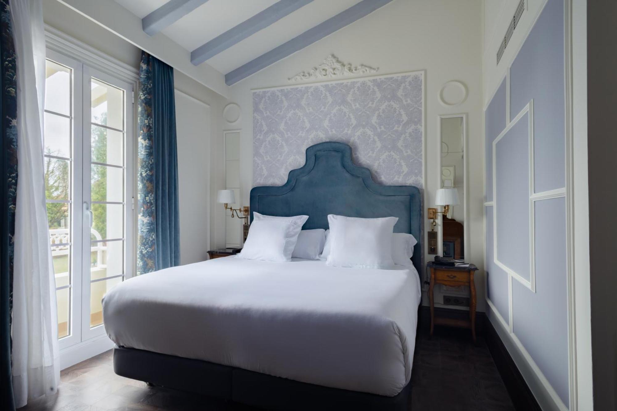 Hotel Luze Boutique Сан-Себастьян Экстерьер фото